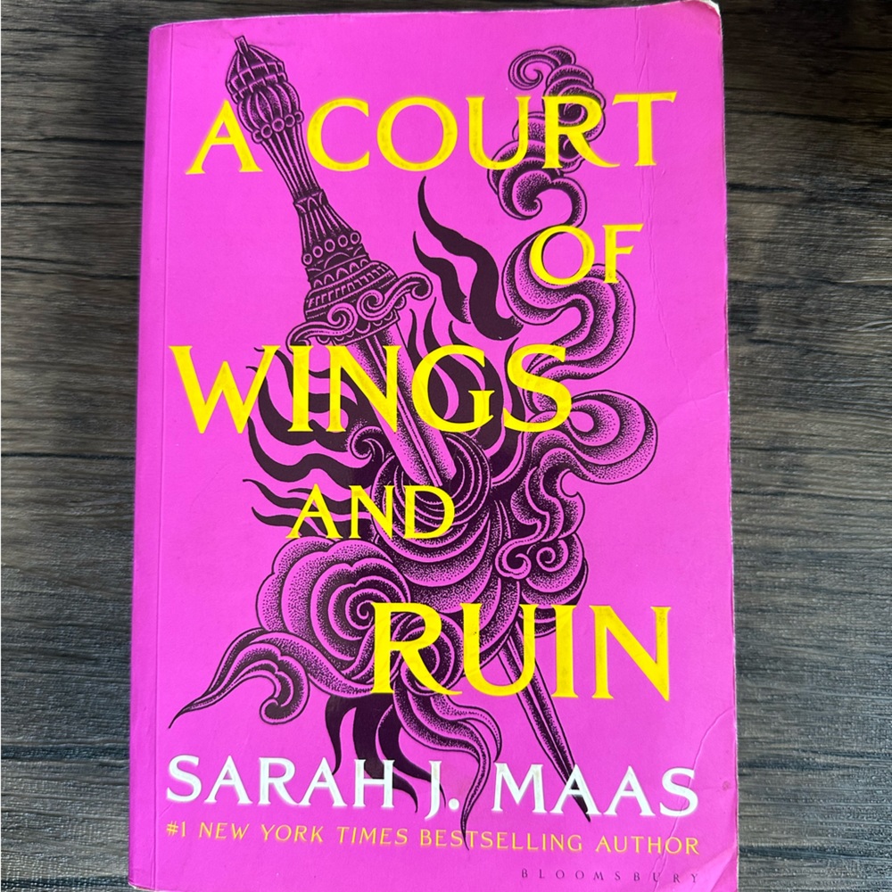 A Court of Wings and Ruin Book